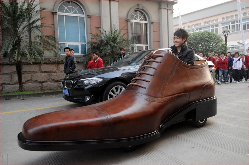 Kang shoe car