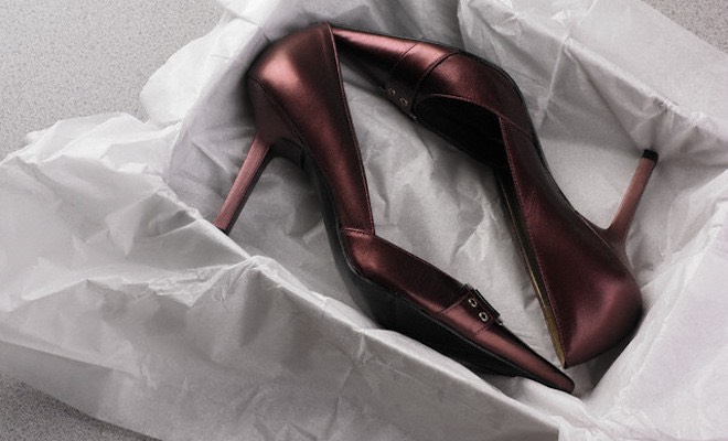 Come togliere la puzza dalle scarpe nuove scarpe alte scarpe basse Eliminare puzza scarpe