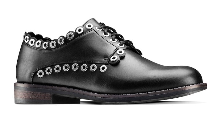 stringate borchie donna pe 18 Bata