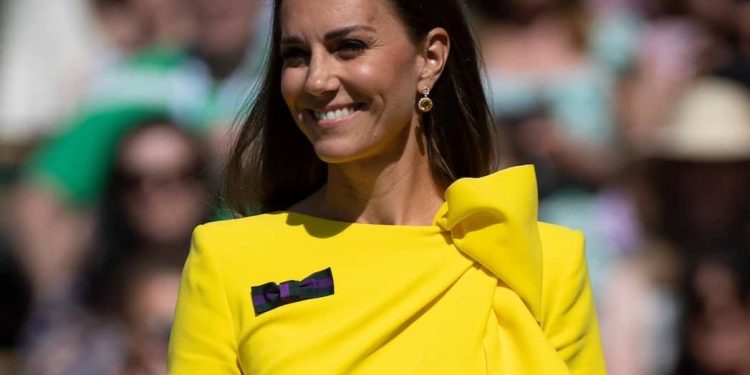 kate middleton vestito giallo limone