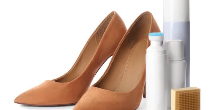 come pulire le scarpe di camoscio chiare